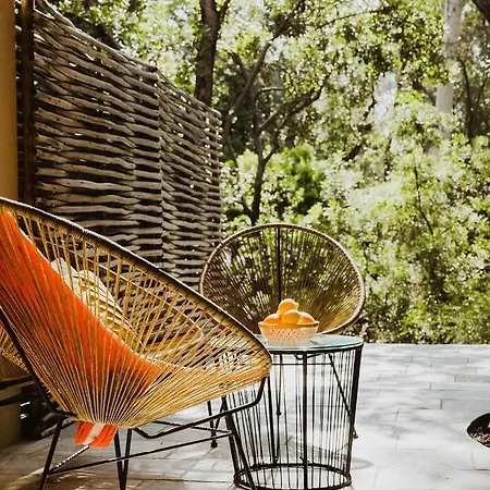 Les De Bagheera, Oasis Naturiste Villa Linguizzetta