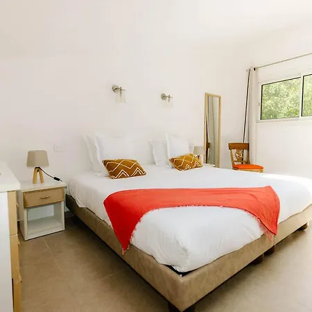 Villa Les De Bagheera, Oasis Naturiste