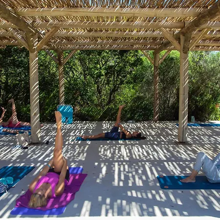Les De Bagheera, Oasis Naturiste Villa