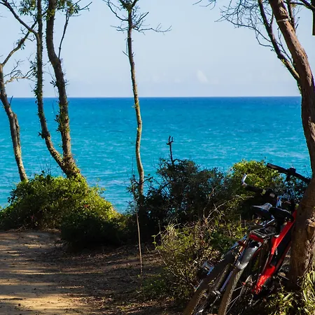 Les De Bagheera, Oasis Naturiste * Linguizzetta