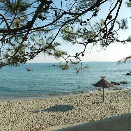 Les De Bagheera, Oasis Naturiste Villa *
