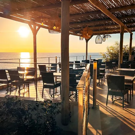 Les De Bagheera, Oasis Naturiste