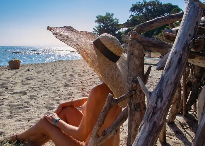 Villa Les De Bagheera, Oasis Naturiste *