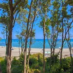 Les De Bagheera, Oasis Naturiste Linguizzetta
