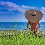 Villa Les De Bagheera, Oasis Naturiste *