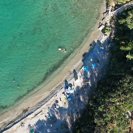 Les De Bagheera, Oasis Naturiste Linguizzetta