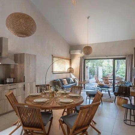 Les De Bagheera, Oasis Naturiste Villa *