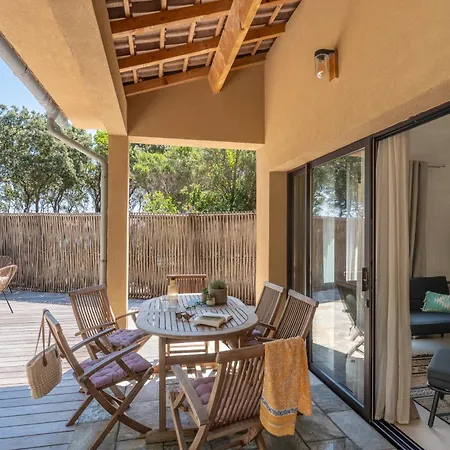 Villa Les De Bagheera, Oasis Naturiste Linguizzetta