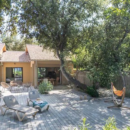 Villa Les De Bagheera, Oasis Naturiste *