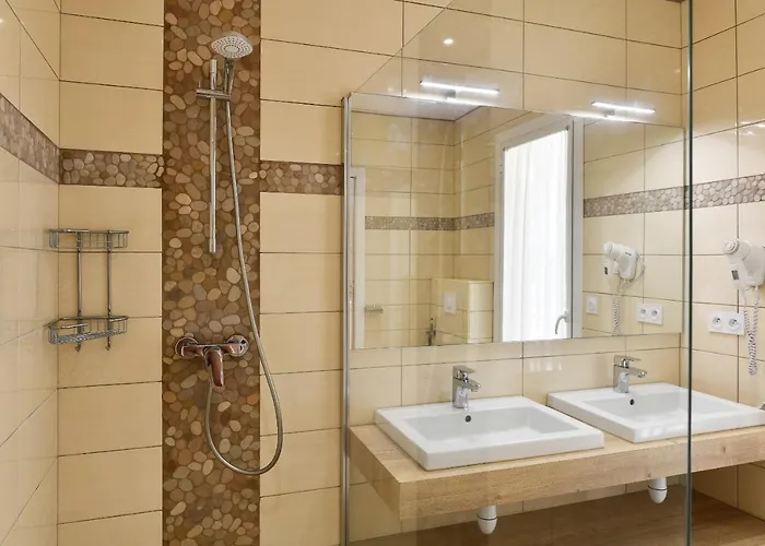 Les De Bagheera, Oasis Naturiste *