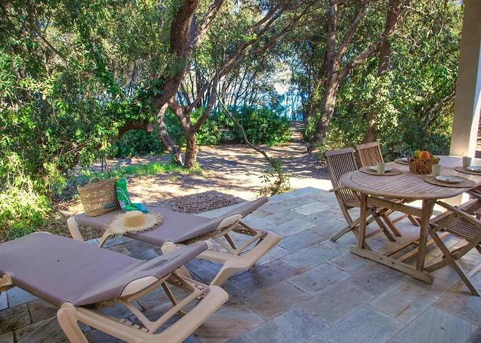 Villa Les De Bagheera, Oasis Naturiste