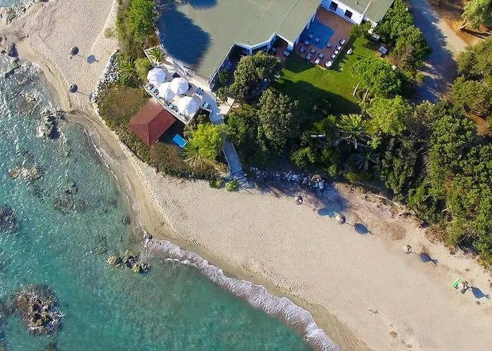 Villa Les De Bagheera, Oasis Naturiste