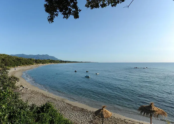 Les De Bagheera, Oasis Naturiste Linguizzetta