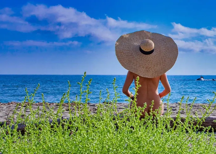 Villa Les De Bagheera, Oasis Naturiste *