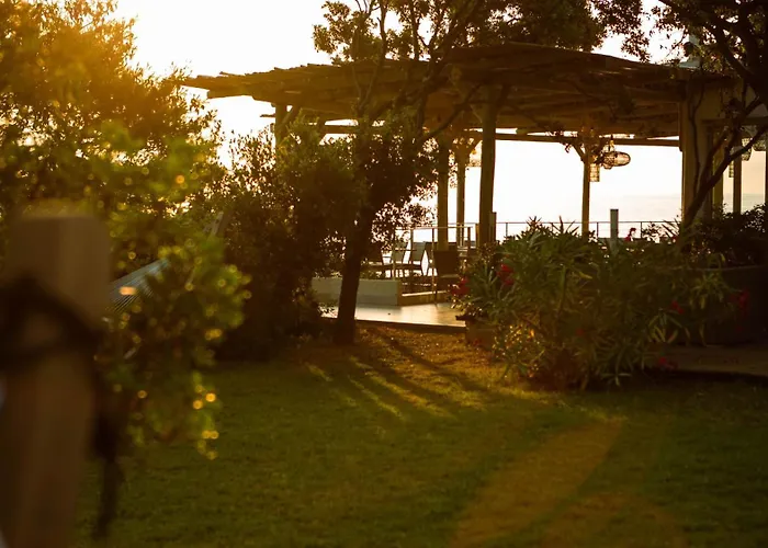 Villa Les De Bagheera, Oasis Naturiste Linguizzetta